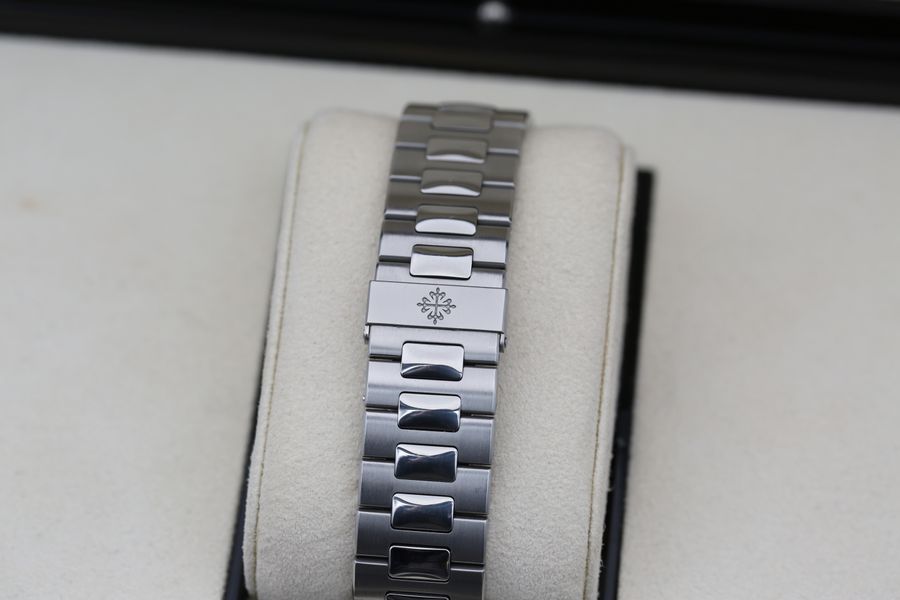 Patek Philippe Nautilus 5726/1A-010